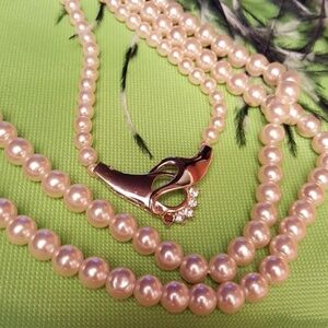 FAUX pearl 3 strain nacklace.